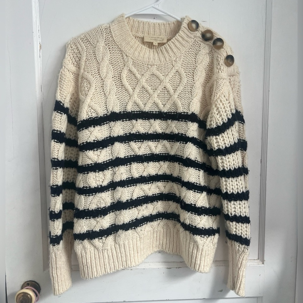 Sezane James 100% Wool
Fisherman Striped Sweater Ecru
Navy $295 Size S
$99.00 - Picture 4 of 8